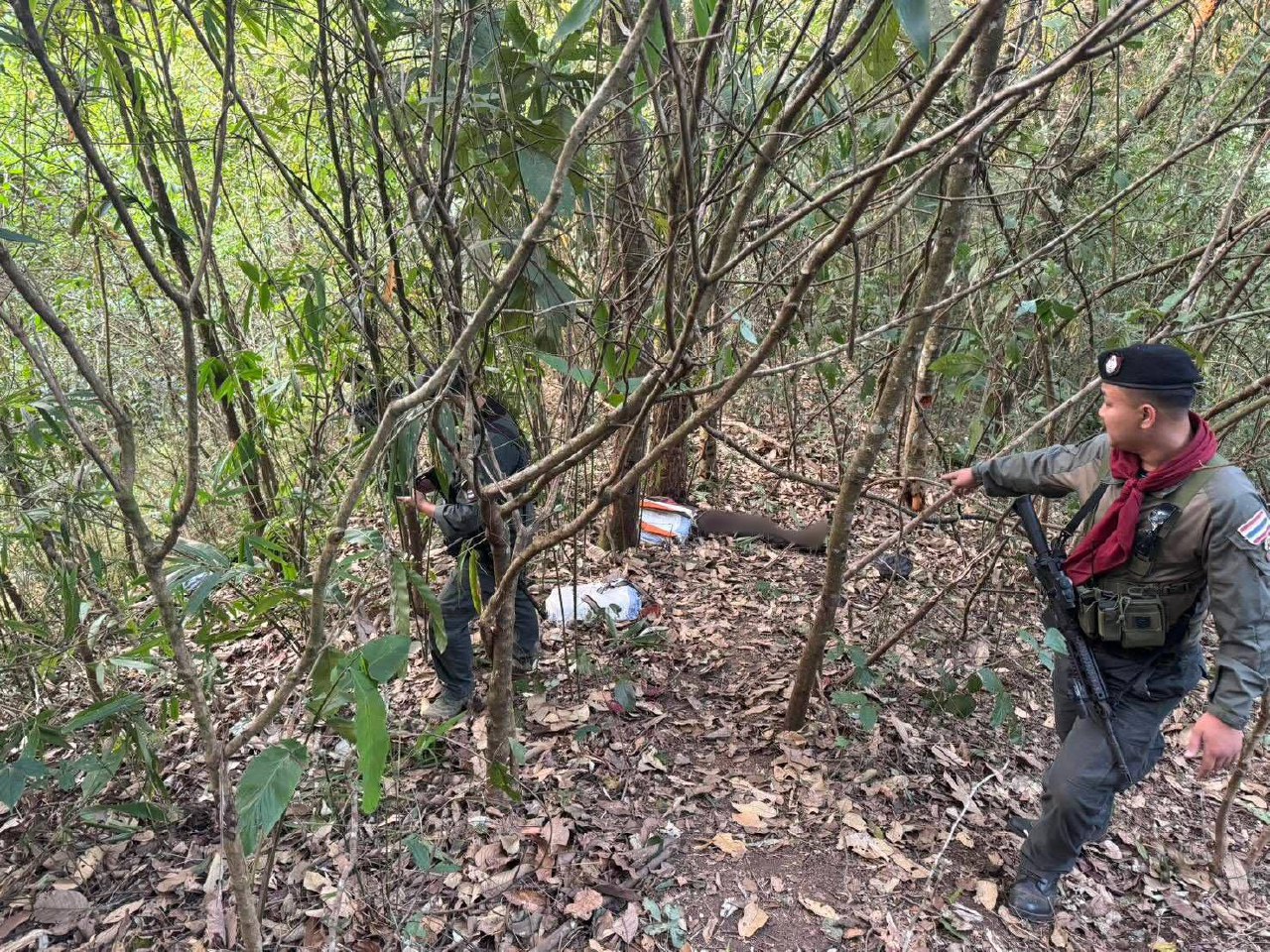 According to their data, rangers stumbled upon a group that was trying to smuggle drugs into northern Thailand.